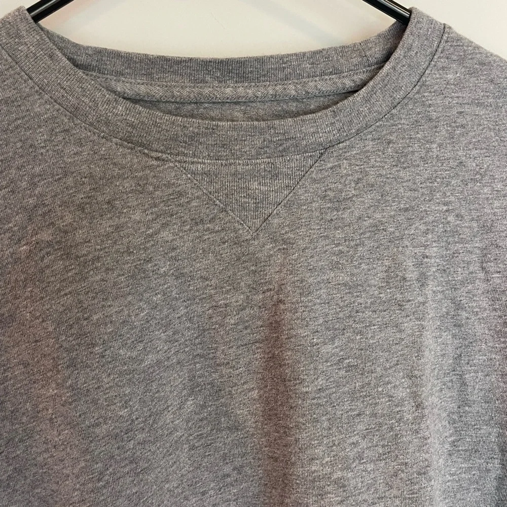 Jordan Air grey long sleeve men’s shirt embroidered multicolor logo size medium